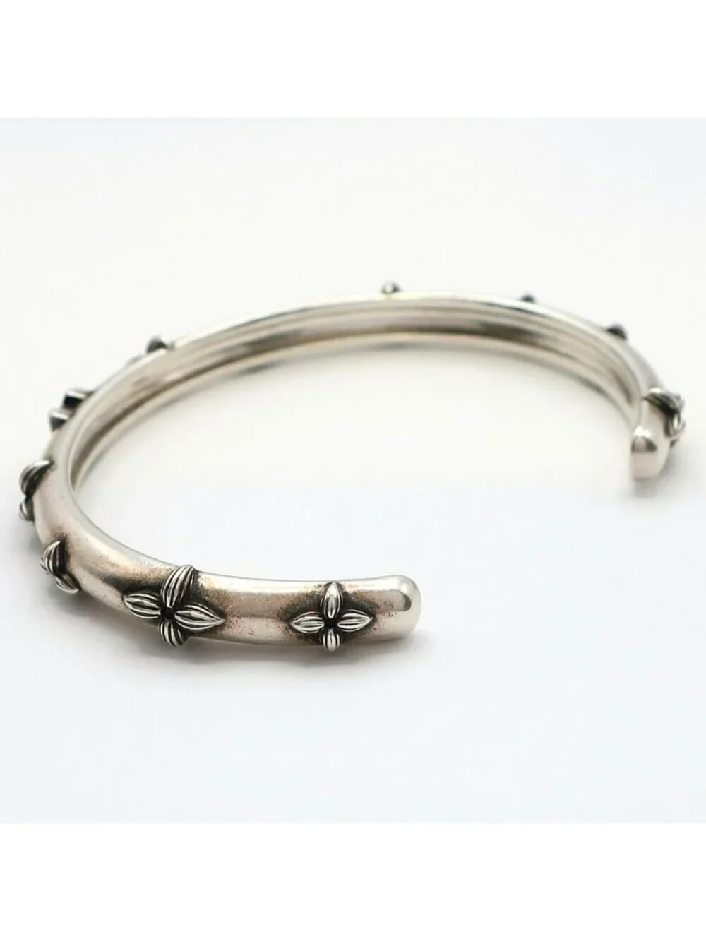 Louis Vuitton Ten Bangle Calfskin LV Whisper Silver M Accessory Bracelet